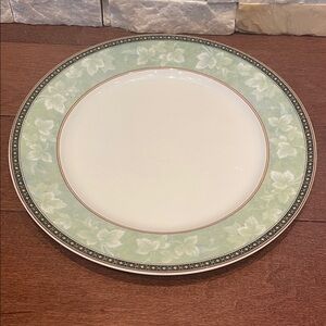 Mikasa Fruit Odyssey Elegant Green and White Dinner Plate